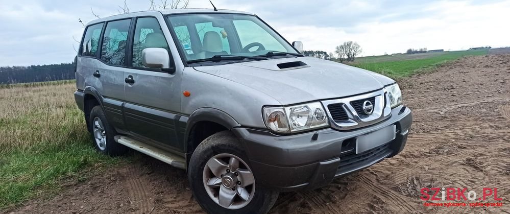 2002' Nissan Terrano photo #2