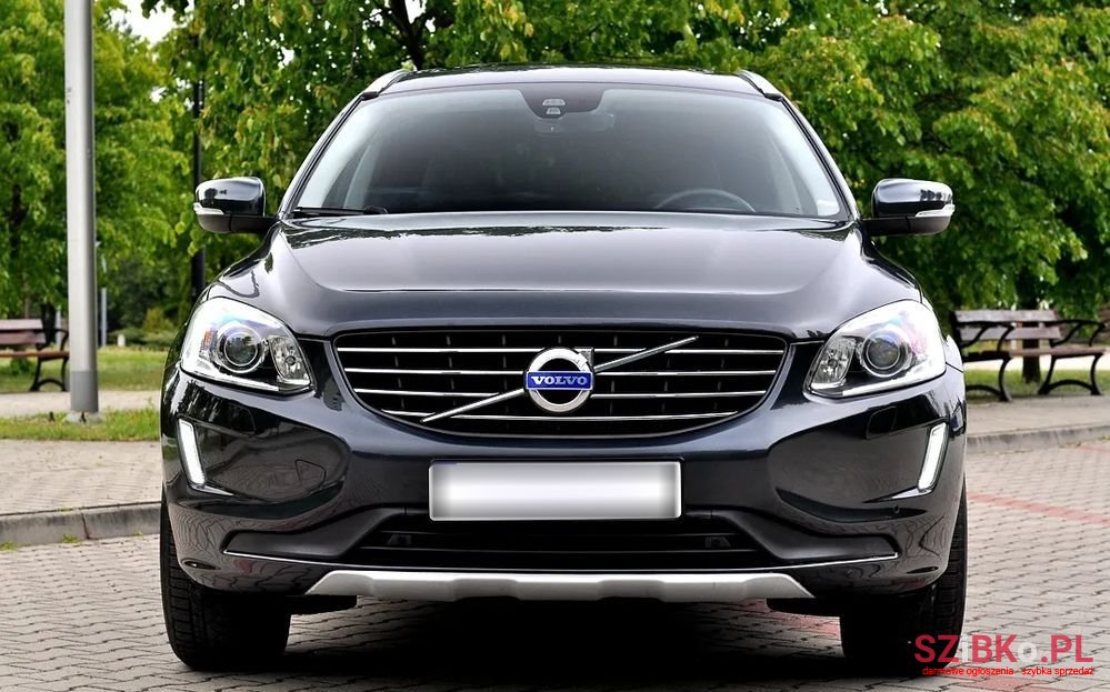 2017' Volvo Xc 60 D4 Drive-E Ocean Race photo #4