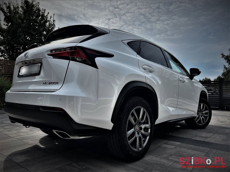 2016' Lexus NX photo #6