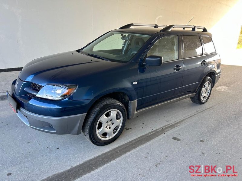 2003' Mitsubishi Outlander 2.0 Comfort 4Wd photo #2