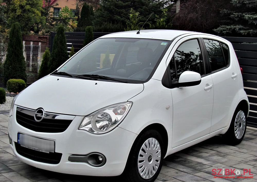 2010' Opel Agila photo #1