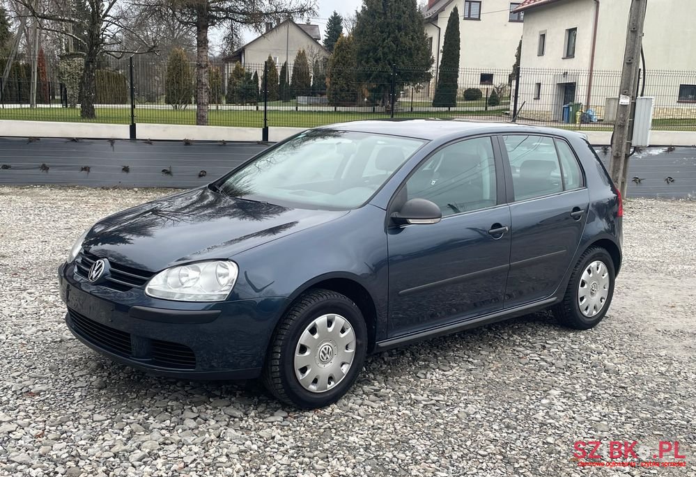 2006' Volkswagen Golf photo #1