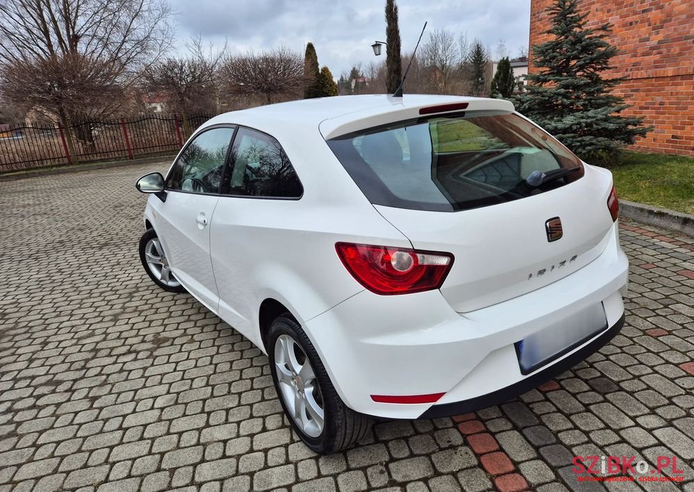 2013' SEAT Ibiza photo #4