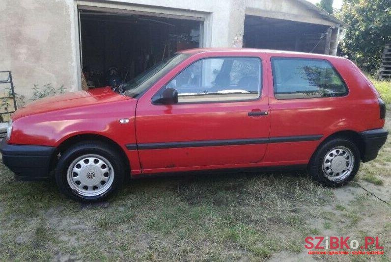 1995' Volkswagen Golf photo #1