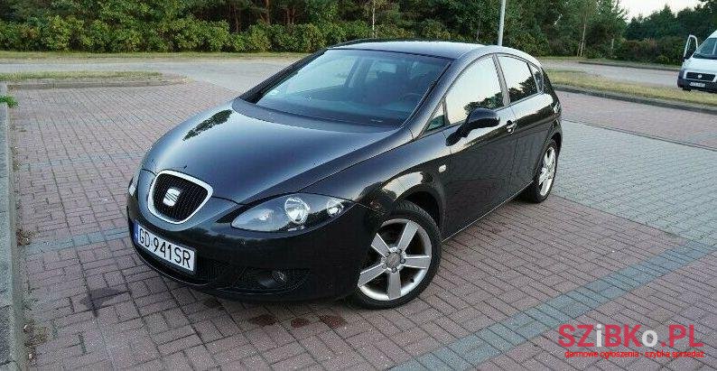 2006' SEAT Leon II photo #1