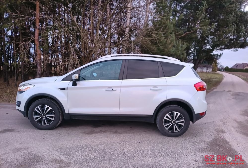 2010' Ford Kuga 2.0 Tdci Titanium photo #3