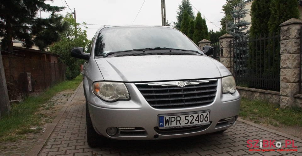 2005' Chrysler photo #1