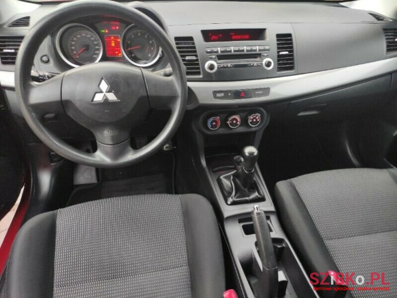 2010' Mitsubishi Lancer photo #6