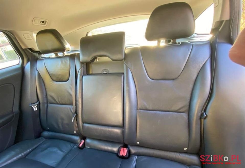 2010' Volvo V60 photo #5