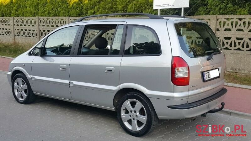 2004' Opel Zafira photo #3