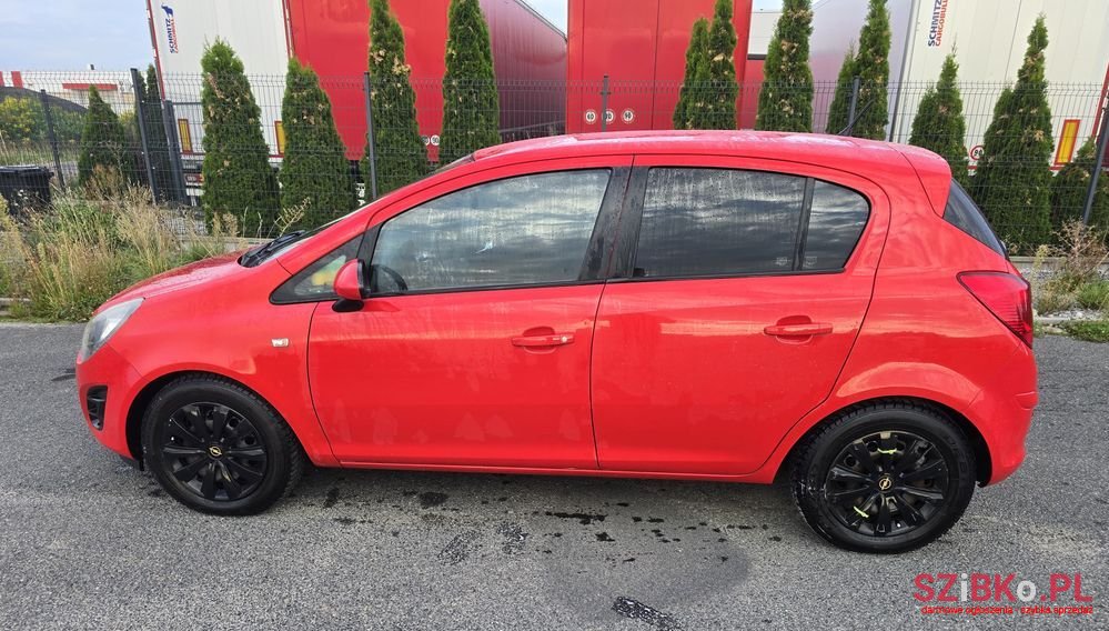 2014' Opel Corsa 1.3 D (Cdti) Edition photo #1