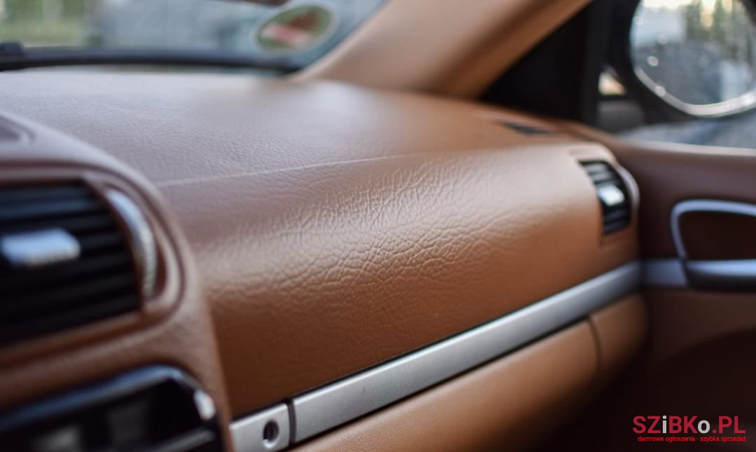 2007' Porsche Cayenne photo #4