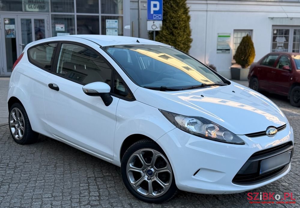 2009' Ford Fiesta 1.6 Tdci Ghia photo #3