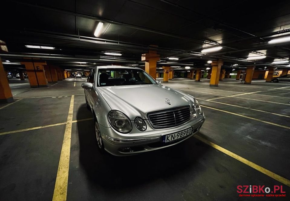 2005' Mercedes-Benz Klasa E photo #6
