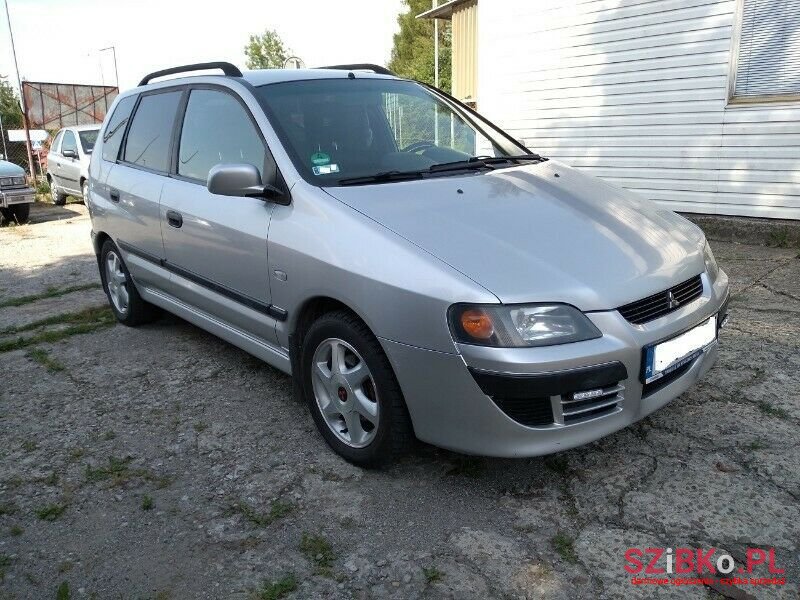 2004' Mitsubishi Space Star photo #1