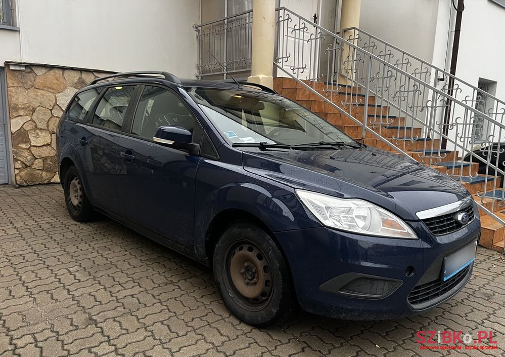 2010' Ford Focus photo #1