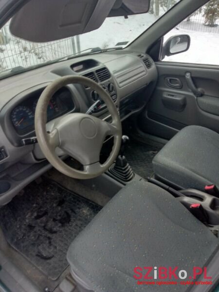 2001' Suzuki Ignis photo #3
