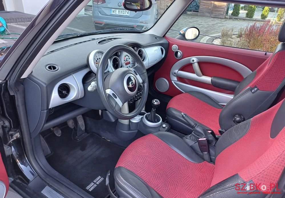 2002' MINI One Standard photo #6