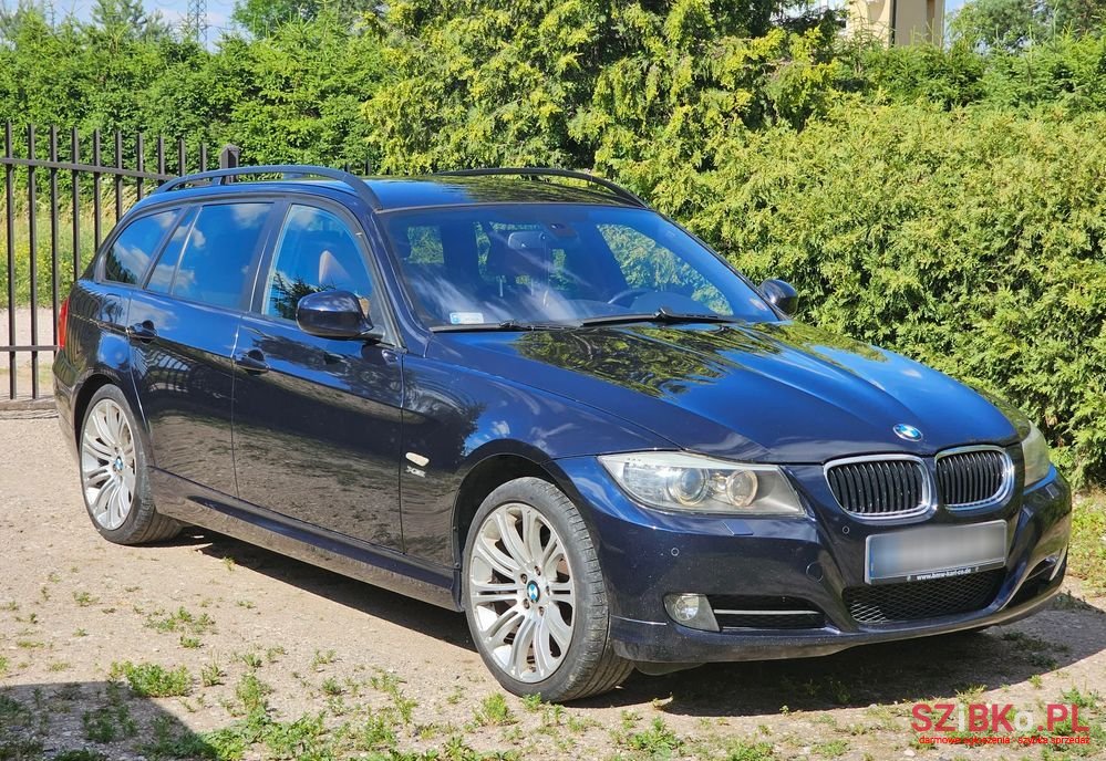 2009' BMW 3 Series photo #2