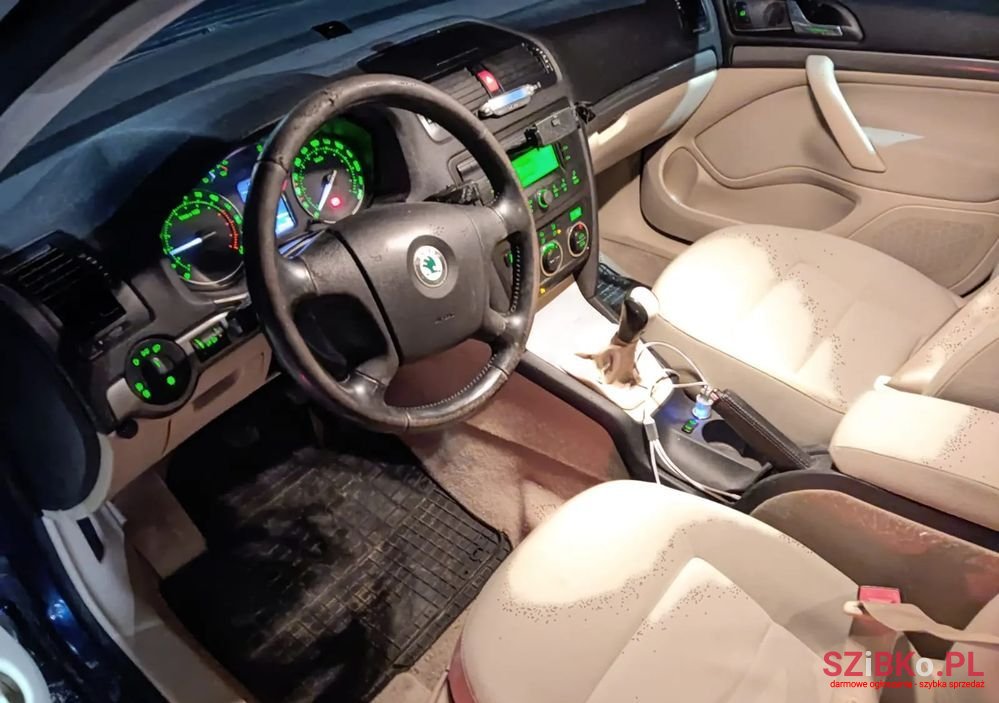 2007' Skoda Octavia 2.0 Tdi Elegance photo #4