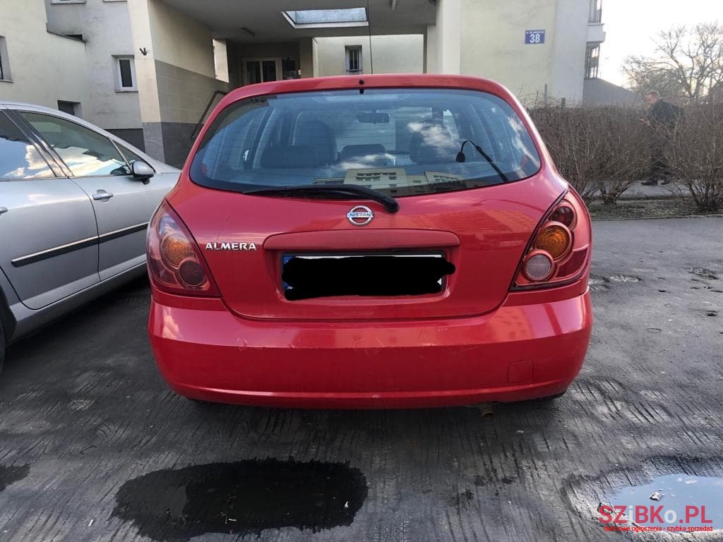 2005' Nissan Almera photo #2