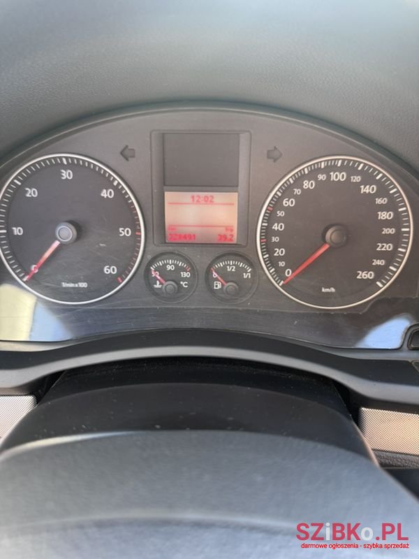 2008' Volkswagen Golf photo #4