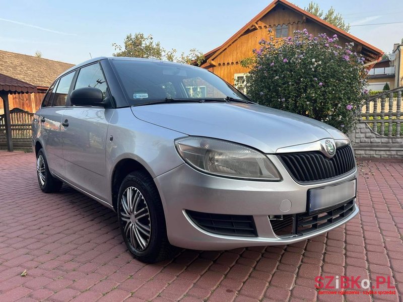 2010' Skoda Fabia photo #1