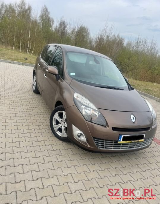 2009' Renault Grand Scenic photo #5
