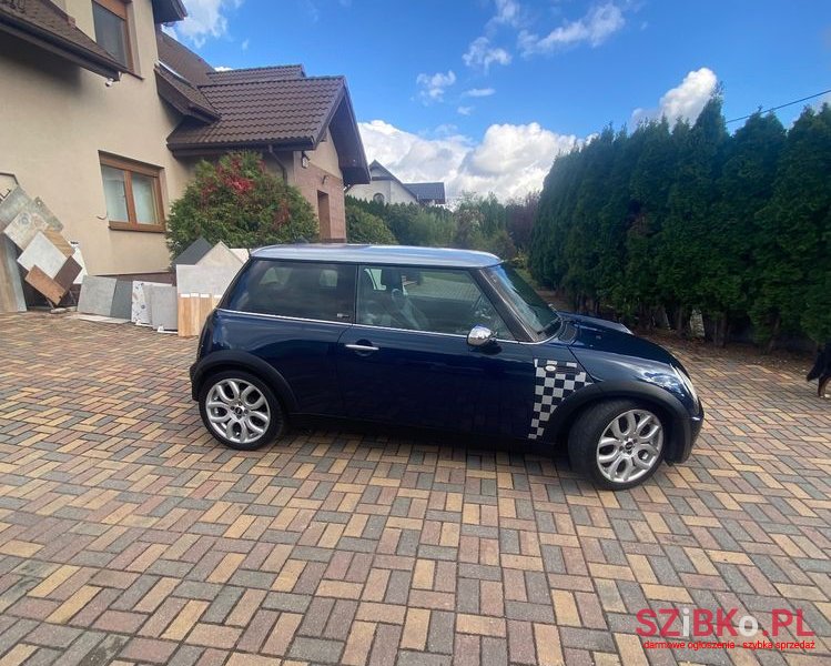2006' MINI Cooper Standard photo #2