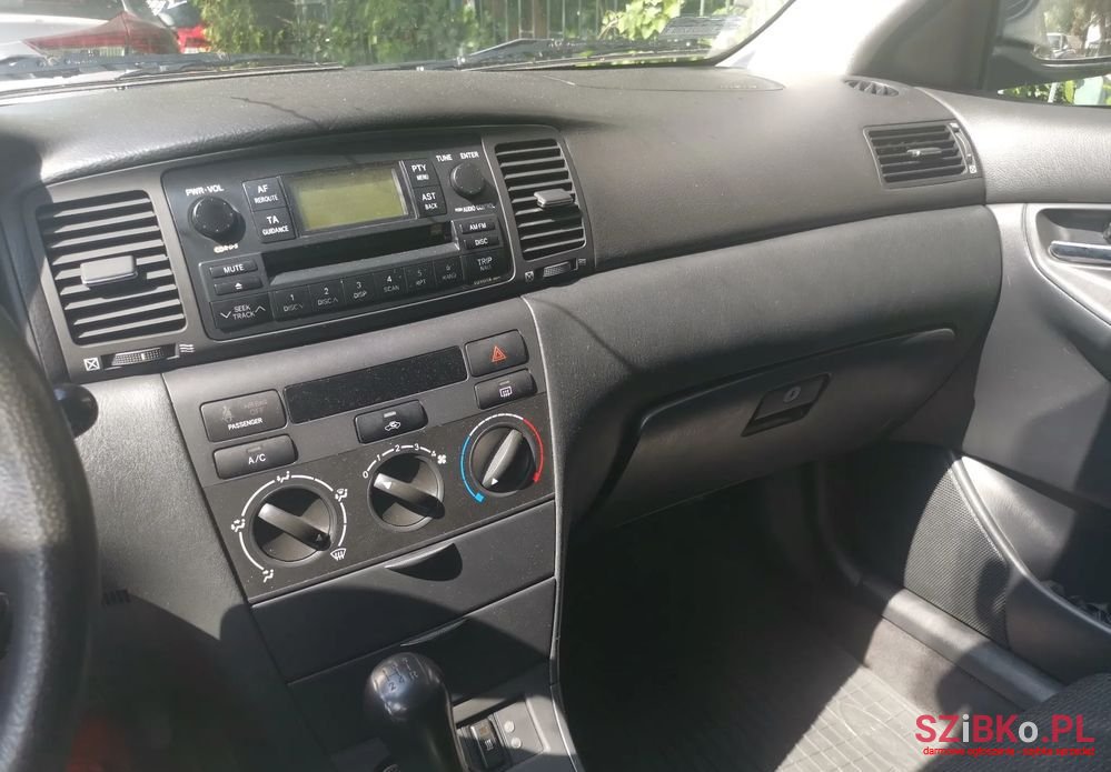 2006' Toyota Corolla 1.4 D-4D Sol photo #3