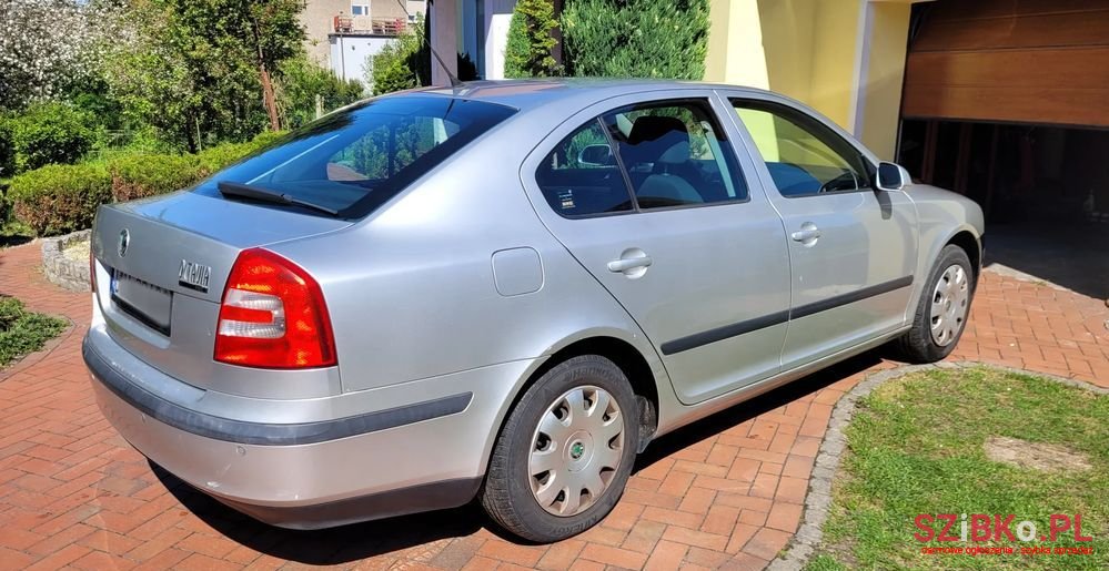 2007' Skoda Octavia 1.6 Fsi Elegance photo #5