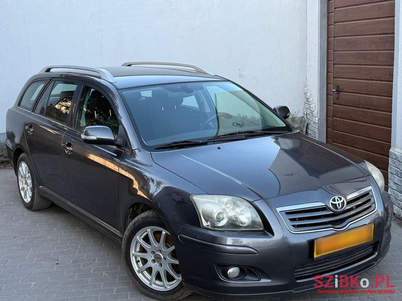 2008' Toyota Avensis 2.0 D-4D Premium photo #1