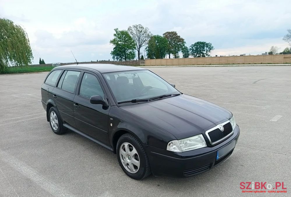 2001' Skoda Octavia photo #1