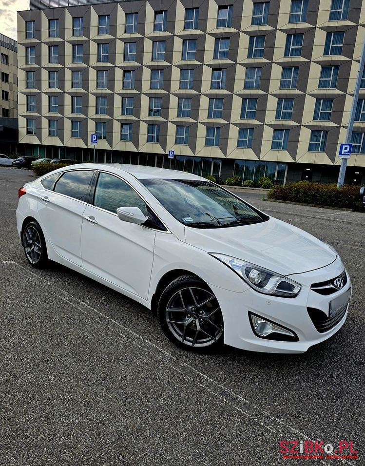 2014' Hyundai i40 photo #1