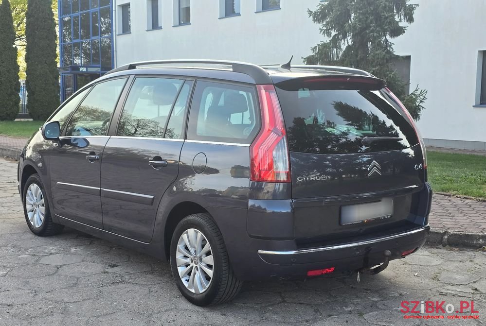 2009' Citroen C4 Picasso photo #3