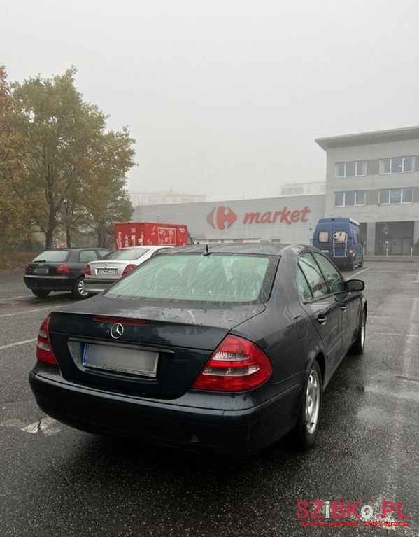 2002' Mercedes-Benz E-Class photo #5