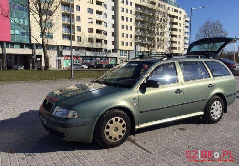 2002' Skoda Octavia photo #1