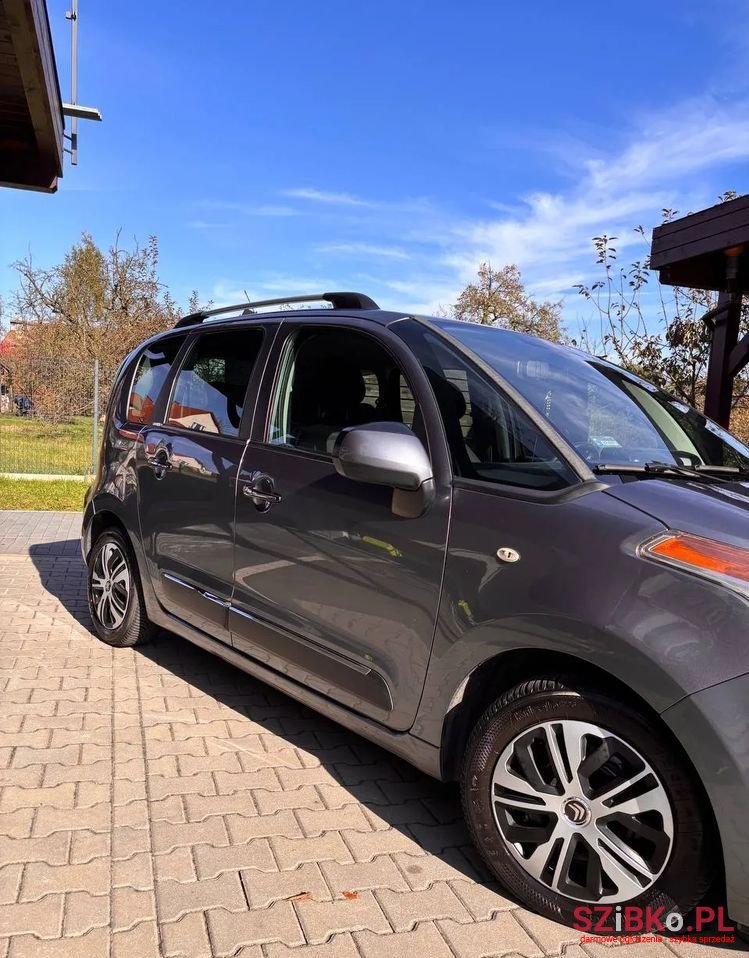 2009' Citroen C3 Picasso 1.6 Hdi Exclusive photo #3