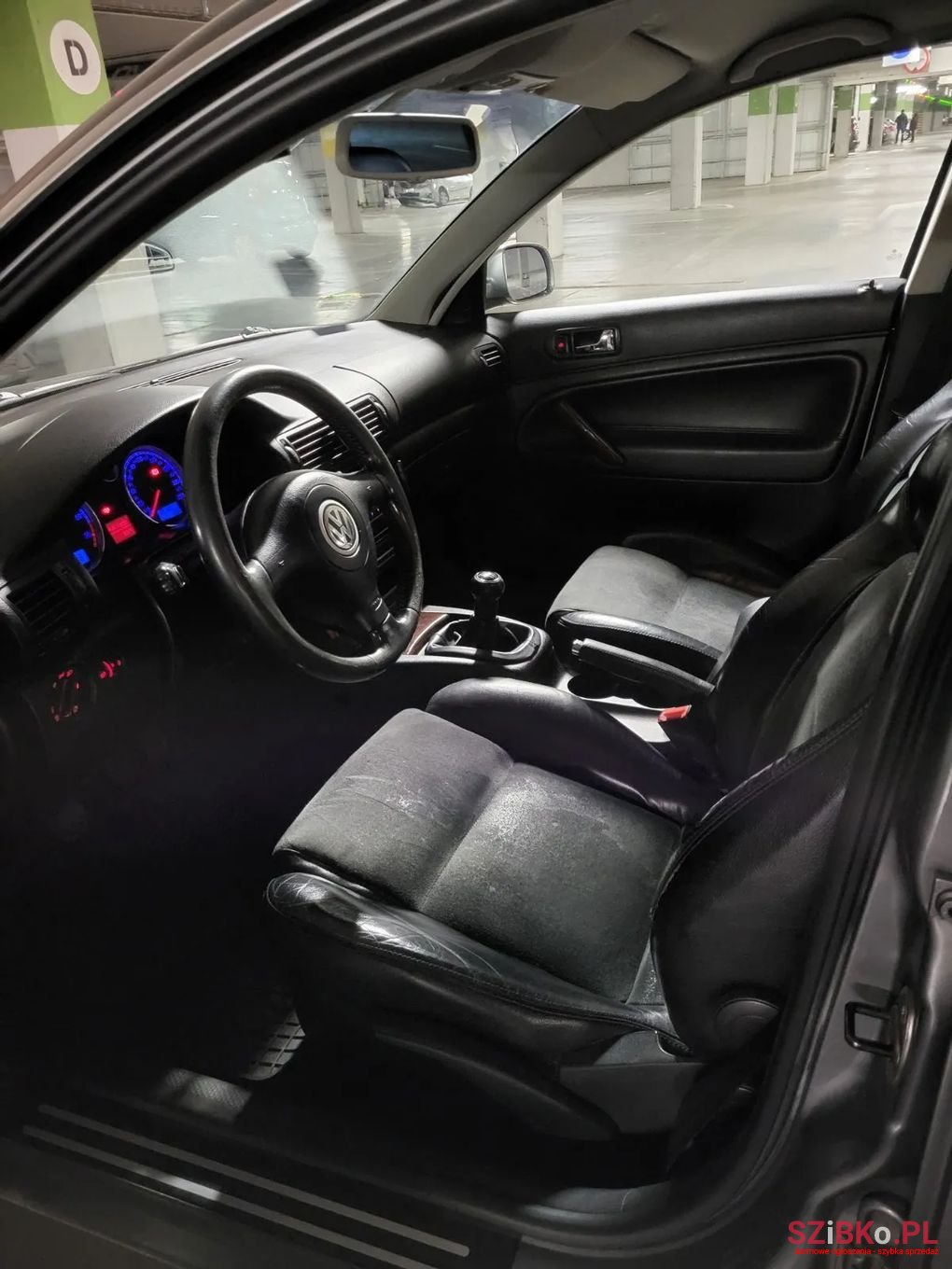 2003' Volkswagen Passat photo #5