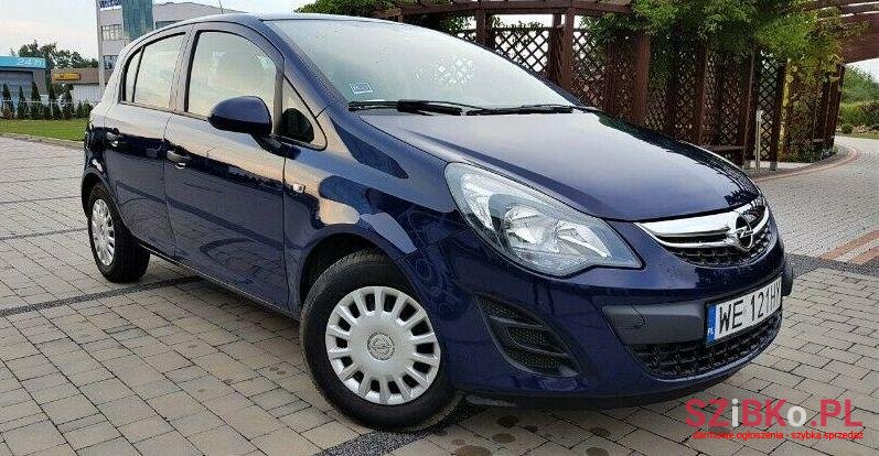 2014' Opel Corsa photo #1