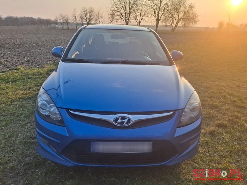 2010' Hyundai i30 photo #2