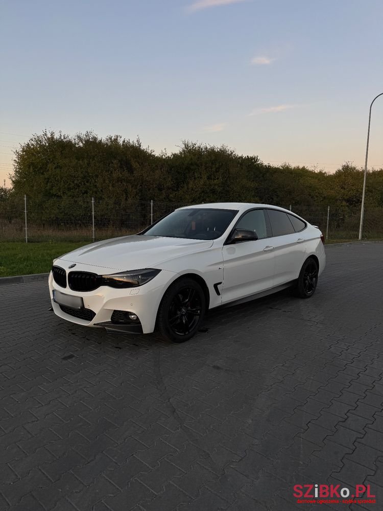 2016' BMW 3Gt 320D Xdrive M Sport photo #4