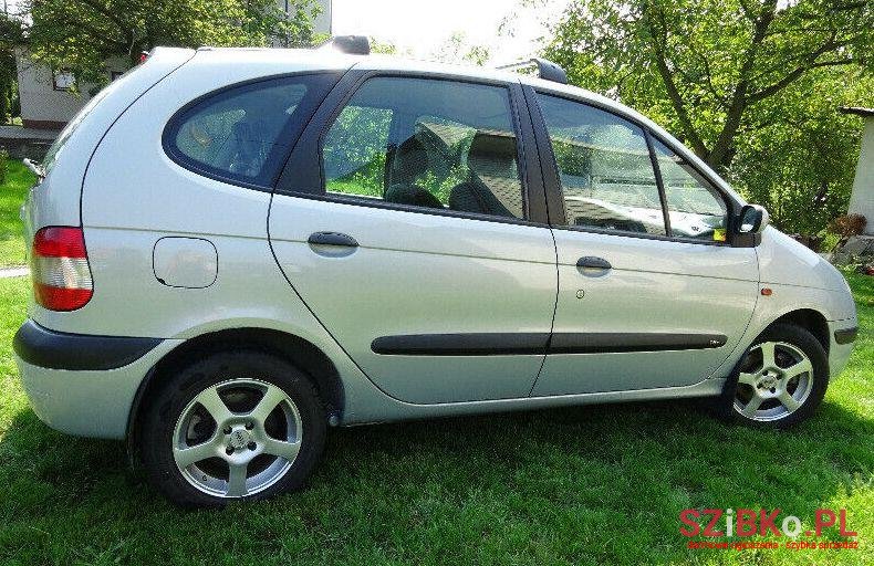 2000' Renault Scenic photo #2