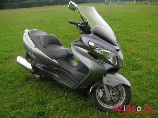 2009' Suzuki photo #1