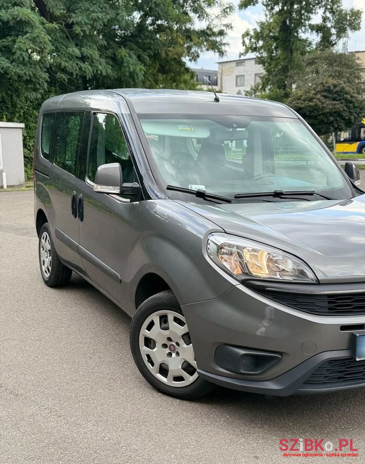 2016' Fiat Doblo photo #2