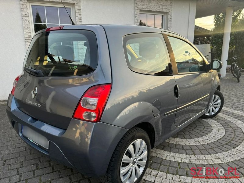 2008' Renault Twingo photo #2