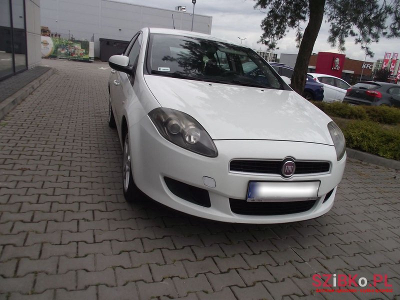 2010' Fiat Bravo photo #3