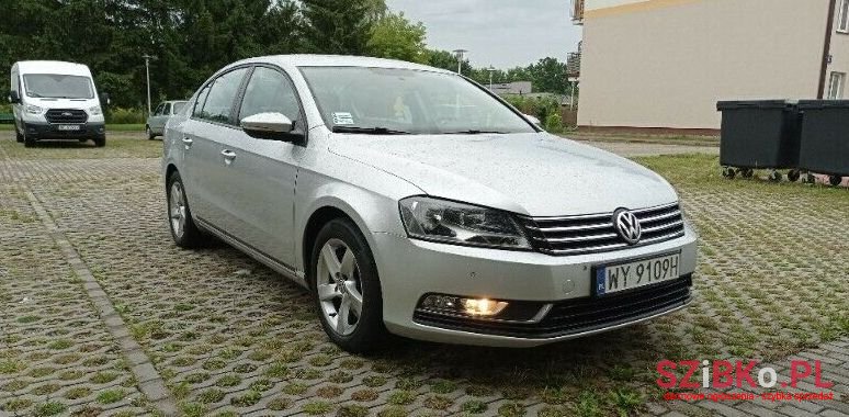 2012' Volkswagen Passat photo #1