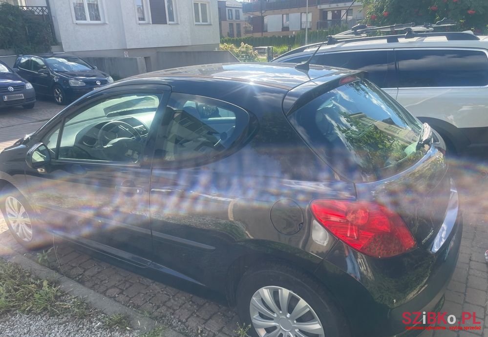 2007' Peugeot 207 1.4 Presence photo #5