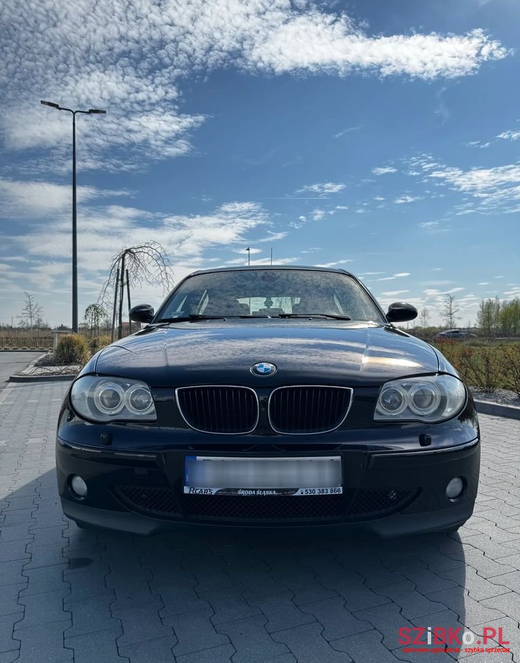 2005' BMW 1 Series photo #6